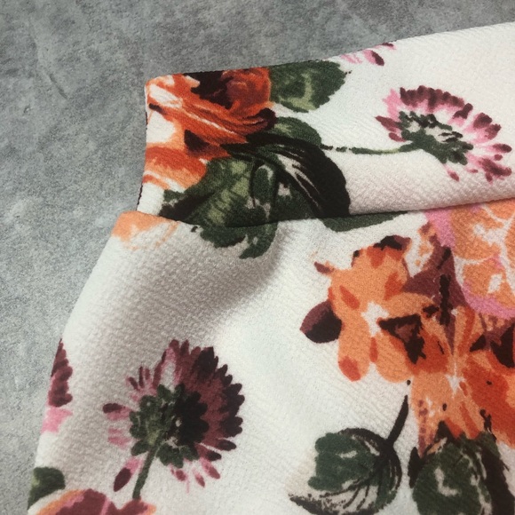 Baby Girl Boutique Peach Floral Bummies & Headwrap - Picture 3 of 9